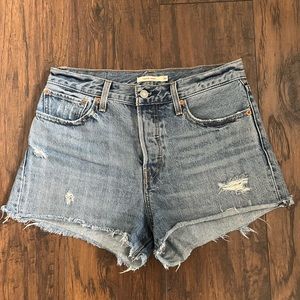 Wedgie Shorts. Size 30. Levi’s. Distressed Blue.